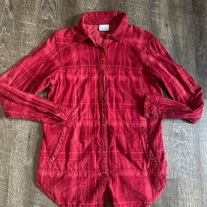 Columbia Women’s Red Plaid Button Up Top Shirt With Pockets Medium 100% Cotton